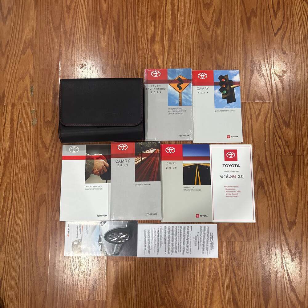 2019 Toyota Camry Owner's Manual Set with Navigation Guide and Case